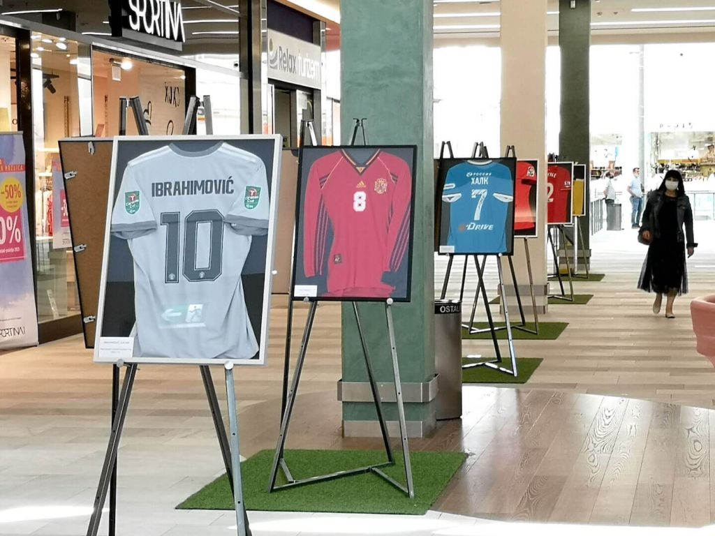 ep-razstava-nogometnih-dresov-02