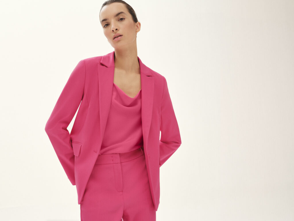 Comma_Lookbook_403_Pop Up_Look_02_1803_hot-pink