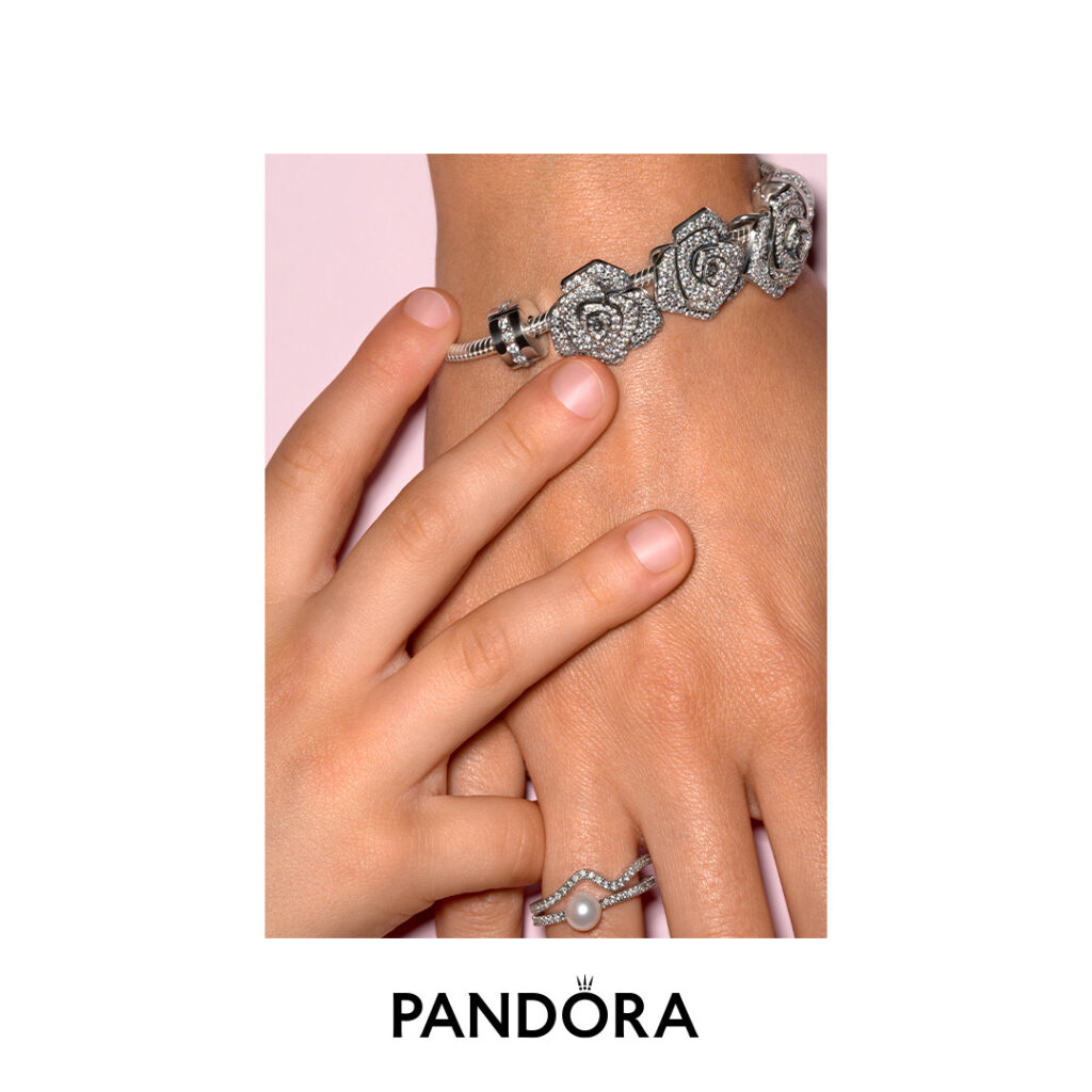 HIGH_Q224-MIXED-MOTHERSDAY-SOME-HAND-IMAGE-03-LOGO-SQUARE