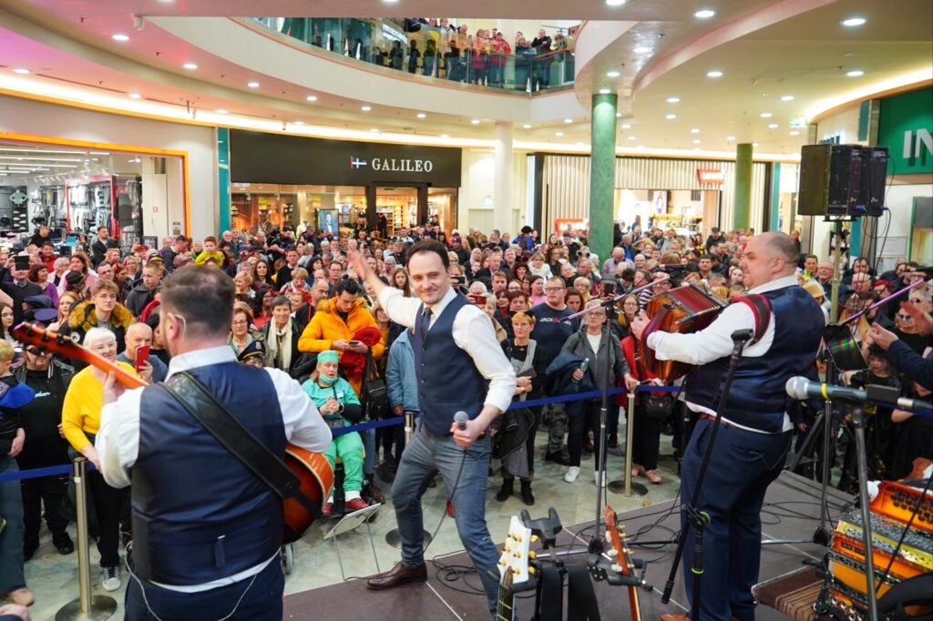 DSC07967_edit_1221400984358707